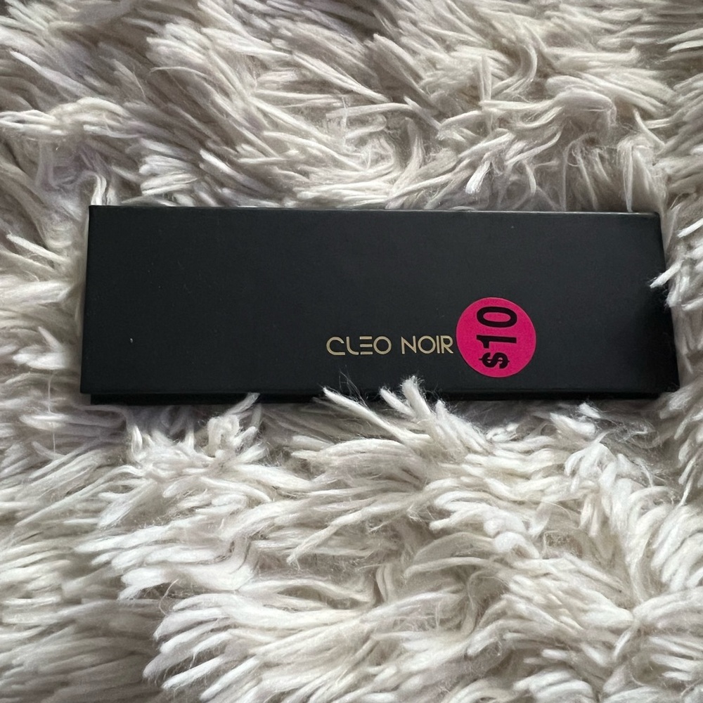 Cleo Noir Eyeshadow Palette
